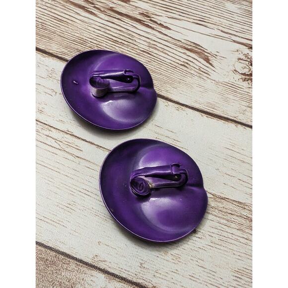Vintage Clip On Earrings - 1.25" Dark Purple Double Thumb Print Circle - Picture 6 of 6